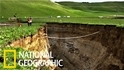 連日大雨後，紐西蘭驚現200公尺長大滲穴