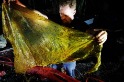 鯨魚擱淺菲律賓海攤，胃裡塞了40公斤的塑膠垃圾