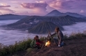 露營者與婆羅摩火山