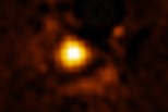 韋伯首次拍攝到系外超級木星