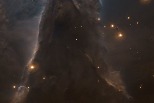令人毛骨悚然的NGC 2264暗星雲新圖像