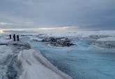 冰川融化恐釋出數十萬噸微生物 科學家：「末日病原」存活機率極微