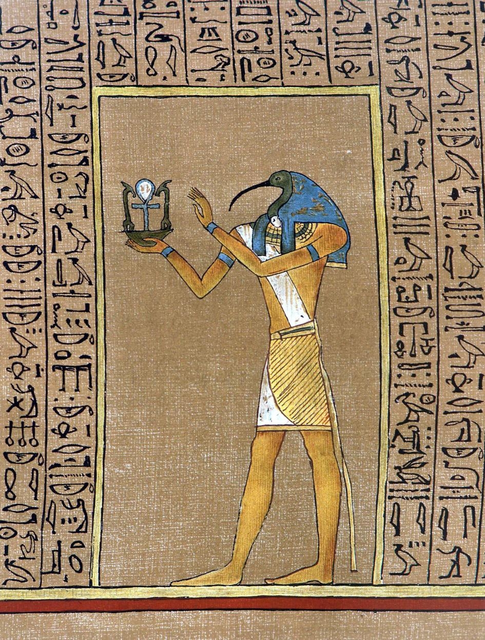 埃及神祇托特（Thoth）傳統上的形象有著聖䴉頭，手持著象徵健康與力量的生命之符（Ankh）。本圖源自埃及《亡者之書》（Book of the Dead）其中的《胡內弗手抄本》（Papyrus of Hunefer）。 PHOTOGRAPH BY CHARLES WALKER COLLECTION, ALAMY