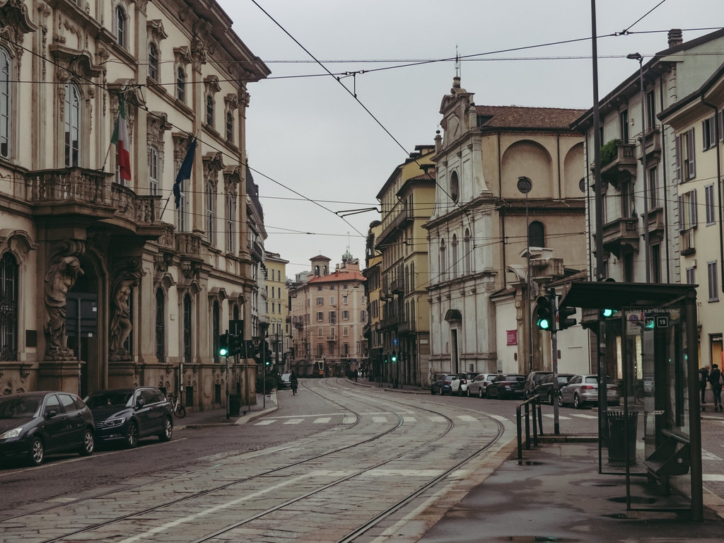 COVID-19蔓延下，義大利米蘭街上變得冷清。照片來源：Alberto Trentanni（CC BY-NC-ND 2.0）