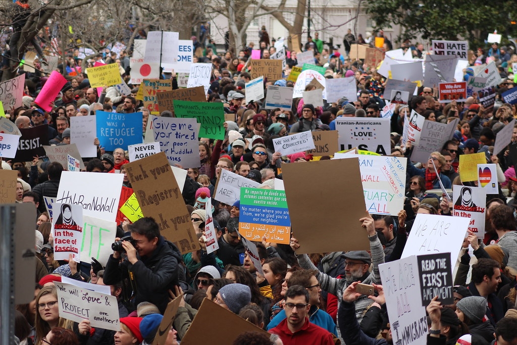 環境行動人士坦言，線上倡議的效果不如實體群眾集會和抗議。照片來源：Ryan（CC BY 2.0）