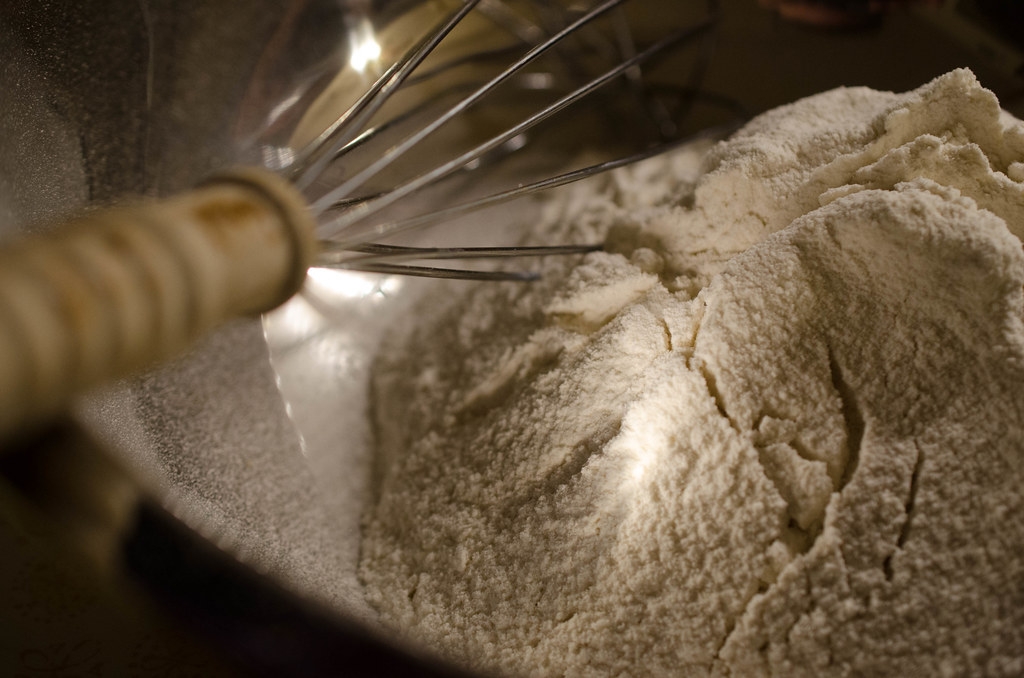 受疫情影響，全球各地開始出現麵粉短缺的現象。照片來源：Laura Nawrocik（CC BY-NC-ND 2.0）