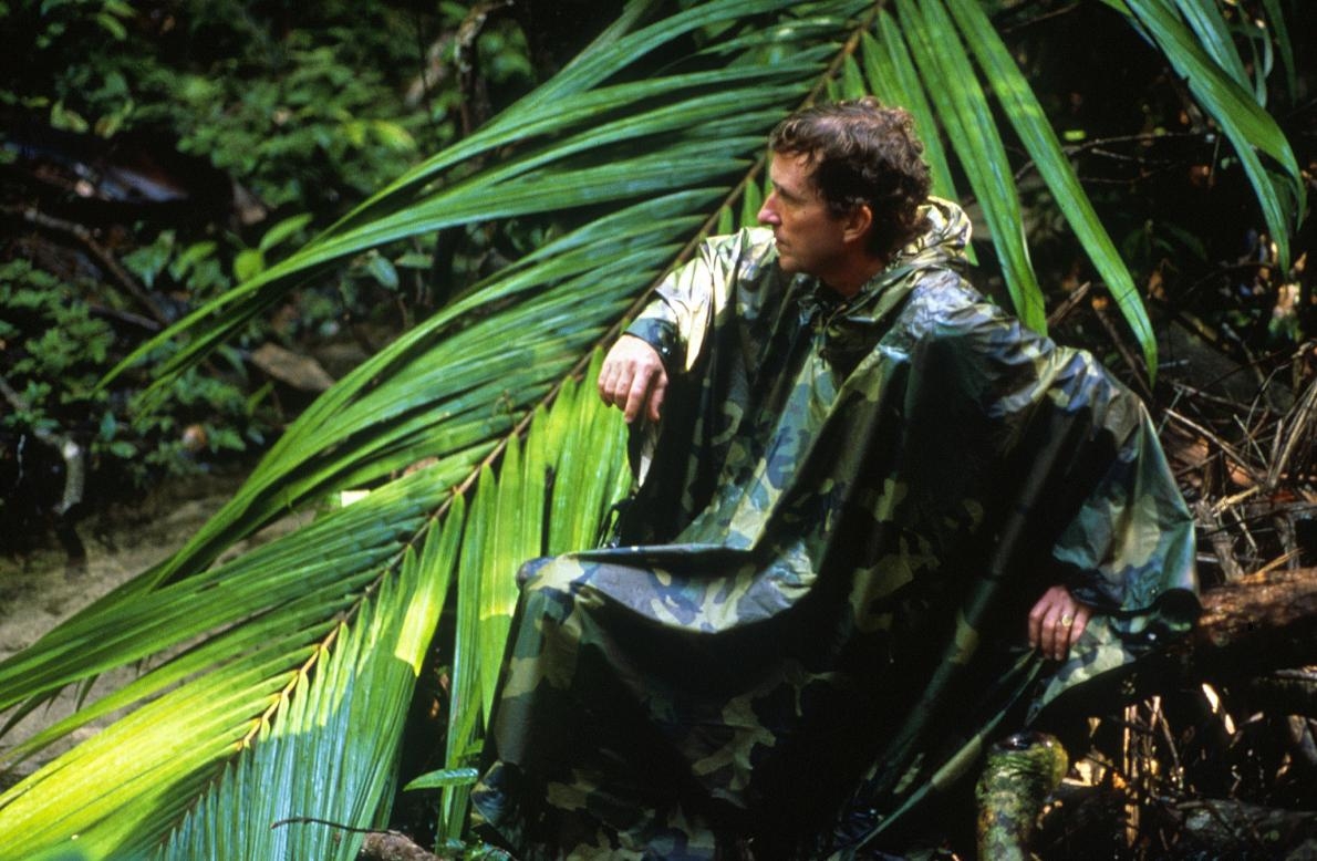 作者湯瑪斯．洛夫喬伊（Thomas Lovejoy），1989年攝於巴西的亞馬遜雨林。 PHOTOGRAPH BY ANTONIO RIBEIRO, GAMMA-RAPHO/GETTY IMAGES 