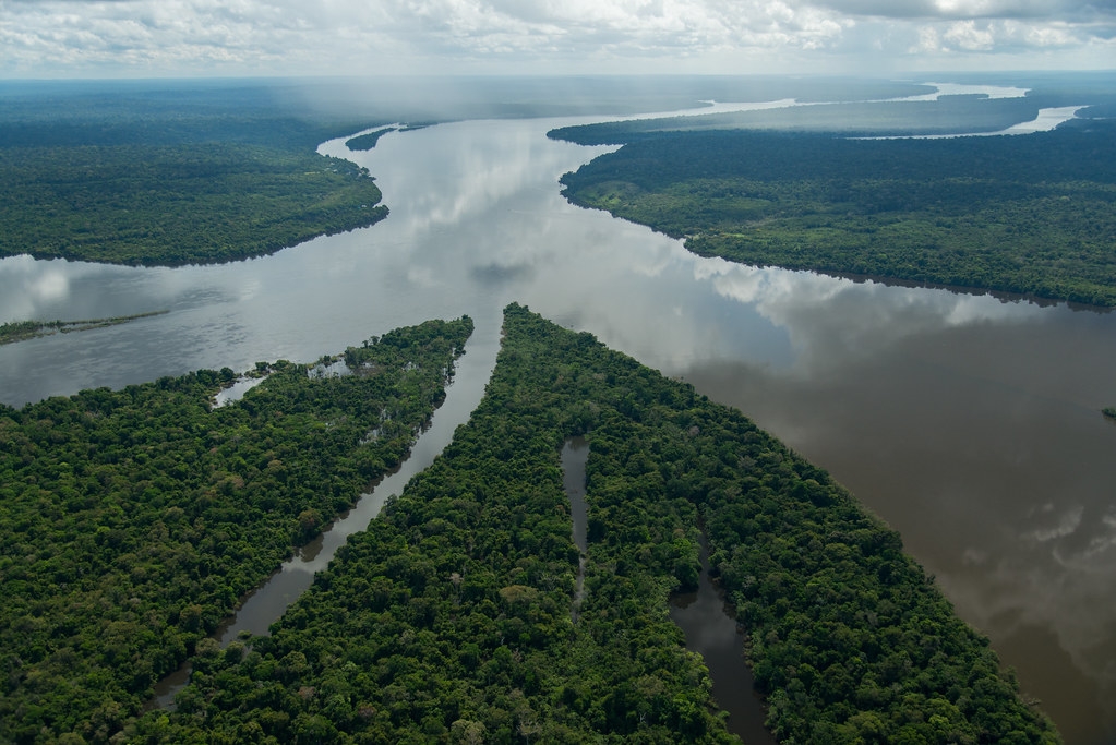 巴西塔帕若斯河是受水力發電高度影響的其中一條自由流動河流。照片來源：Zig Koch／WWF-Brazil
