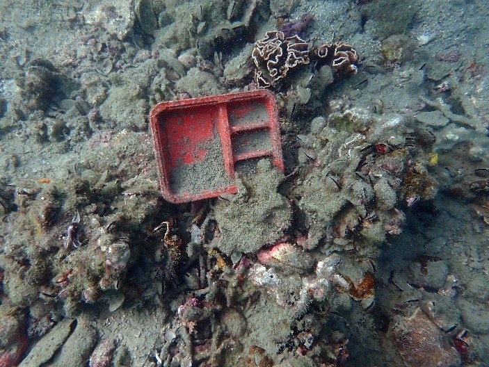 澎湖青灣海域的人為垃圾。圖片來源：海保署提供
