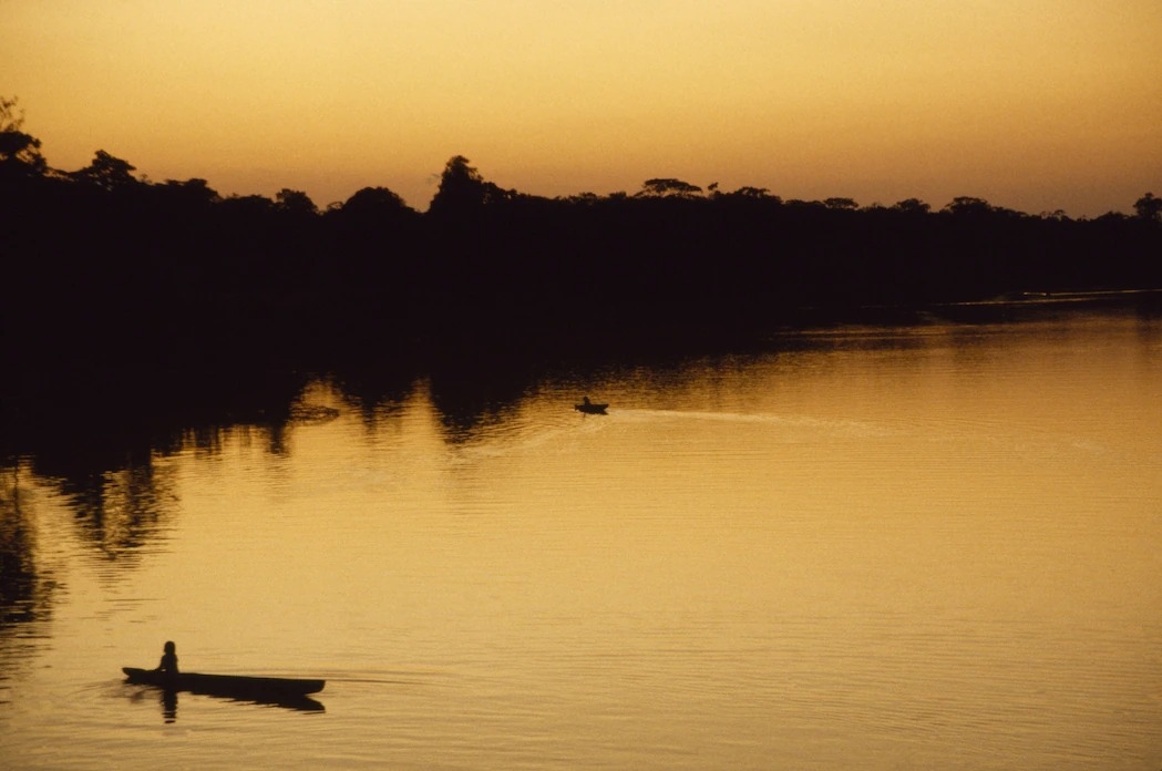 近年來，許多河流──包括流經南美洲好幾個國家的亞馬遜河（見圖）──都已經獲得了法律上的權利，以便給它們更實質的保護。PHOTOGRAPH BY MARCIA KEBBON, NAT GEO IMAGE COLLECTION