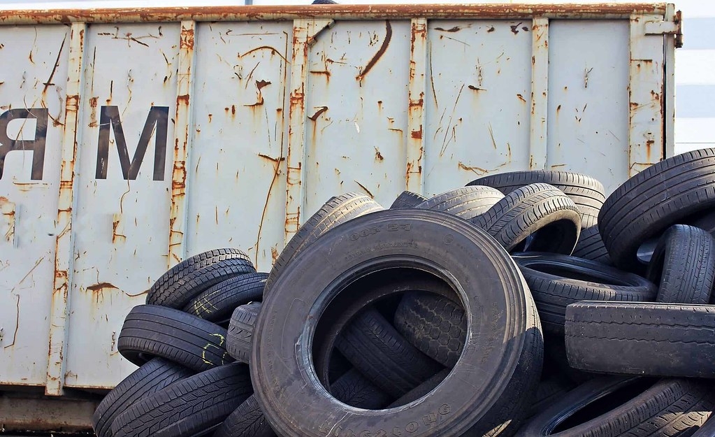 輪胎使用過程的磨損產生許多塑膠微粒。圖片來源： pixel2013／Pixnio（CC0）