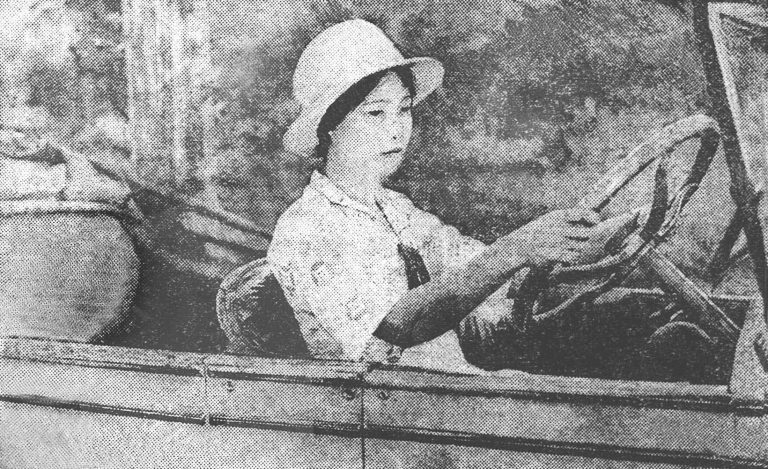 1928 年臺北州唯一的女司機吳謹女士 圖｜游鑑明提供 