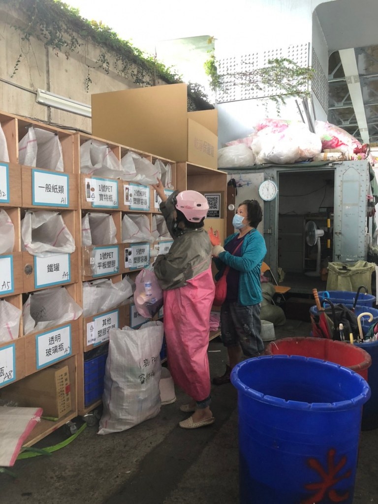 景美清潔隊內的細分類回收區。圖片來源：看守臺灣協會提供