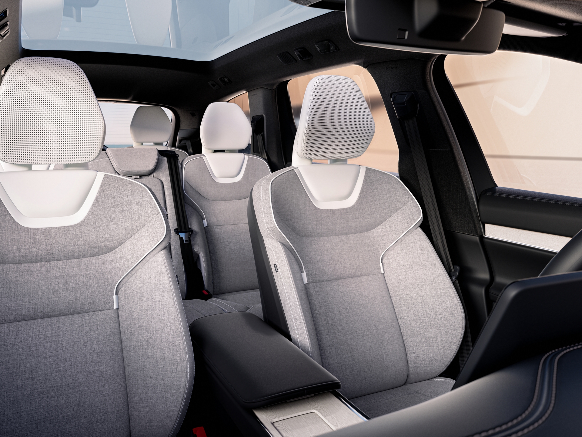 全新發表的純電休旅車款EX90將是首款全面採用Nordico植然皮永續材質的車款