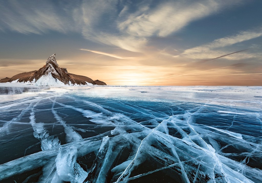 北極海冰加快消融，國際團隊啟動造冰計畫，希望阻止暖化的惡性循環。圖片來源：Mollyroselee／Pixbay