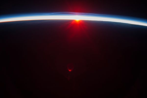 從ISS看絕美地球