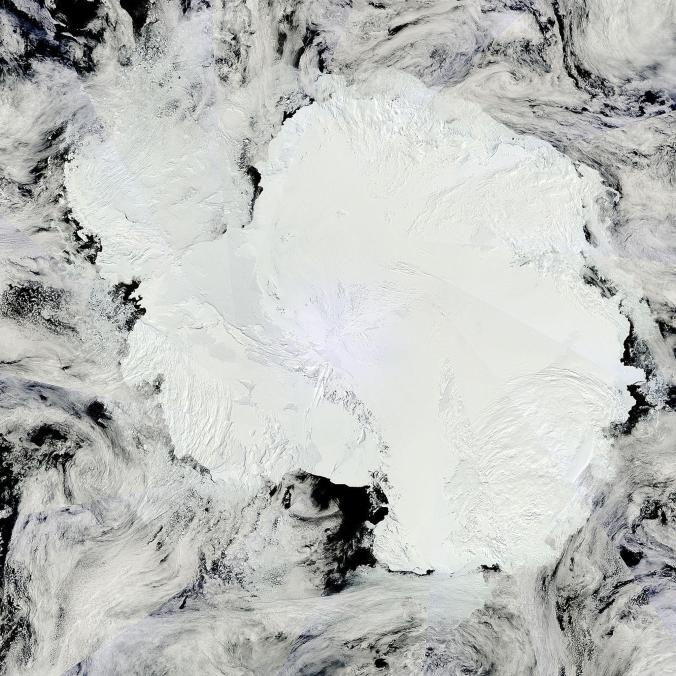 誰把南極洲的冰層變「厚」了？