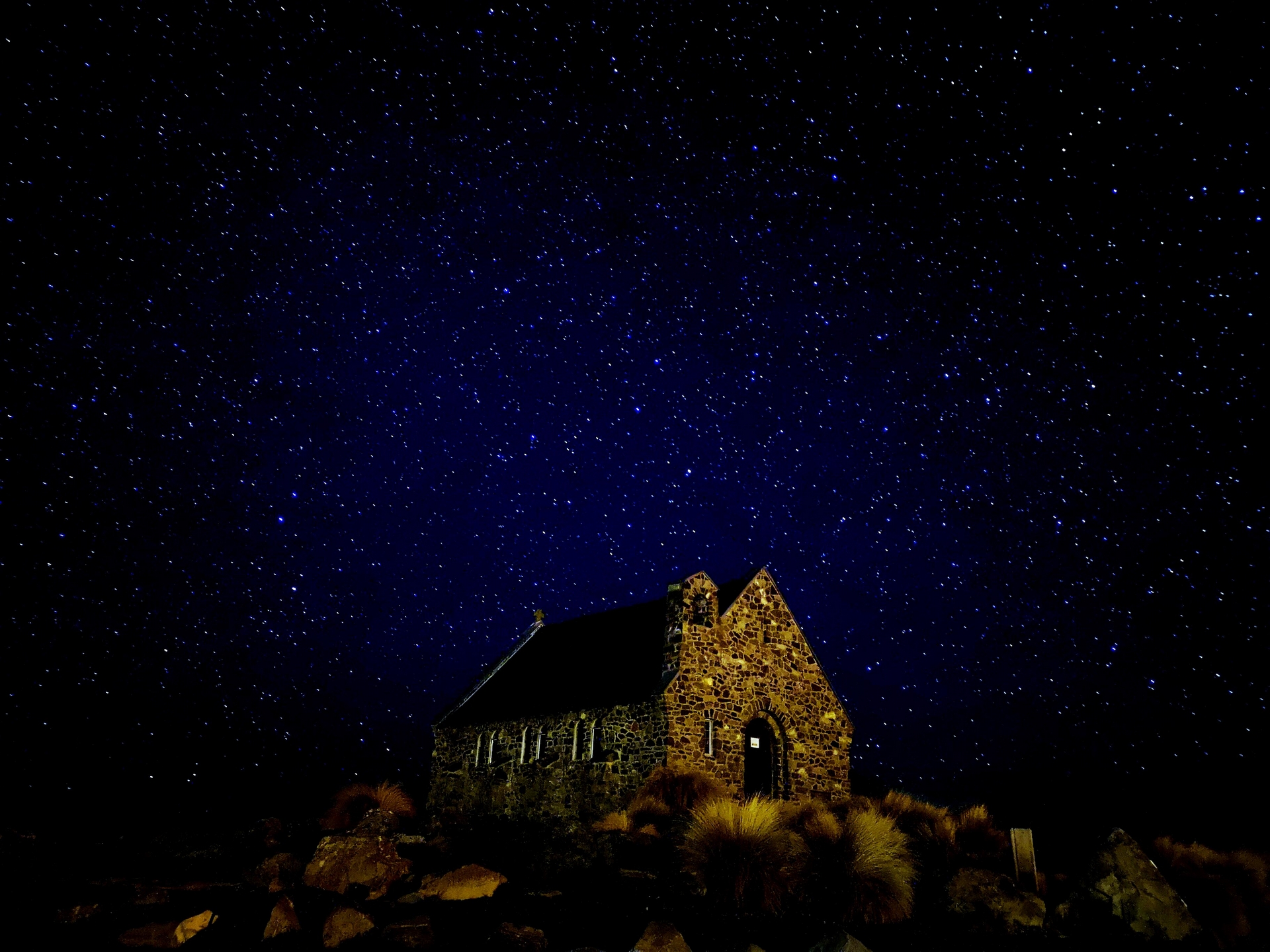 夜晚的牧羊人教堂 (攝影：蘇思鎂)