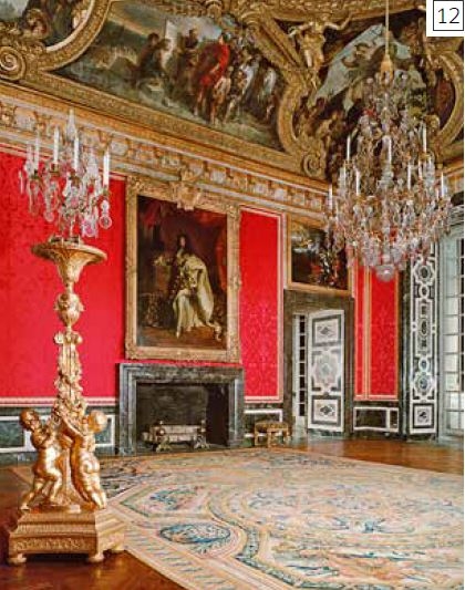 阿波羅廳-阿波羅廳（Salon d'Apollon）的名稱來自天花板上的太陽神阿波羅壁畫。這裡曾經是最豪奢的王室房間，一開始是當作臥室使用，後來則變成王座廳。阿波羅廳成為王座廳後，許多原本的家具都被撤除，但牆壁仍和17世紀時相同，以紅色花緞裝飾，因此阿波羅廳還是保留了一部分的原始外觀。阿波羅廳的家具包括許多高聳的落地分枝燭台，燭台鍍金的基座由小天使及其他人物支撐。這些豪華的家具原本是為鏡廳設計的，從中可以看出皇家臥室與王座廳有多麼奢靡。