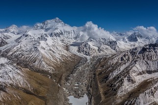 中國、尼泊爾共同宣布：聖母峰增高86公分