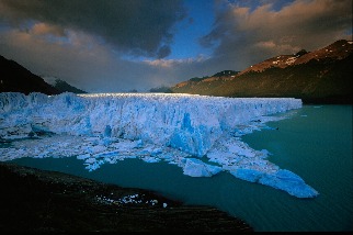 佩里托莫雷諾冰河