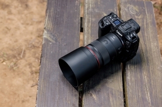 專業大光圈中望遠人像鏡 Canon RF 135mm f/1.8L IS USM 正式開賣 對焦速度快 散景效果佳 同焦段業界唯一防手震