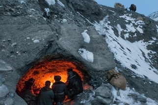 阿富汗：牧人洞穴