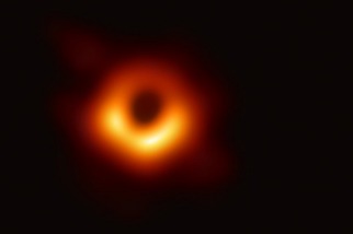 人類首次拍到黑洞，到底看到了什麼？
