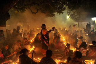 孟加拉的「Rakher Upobash」節