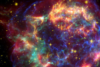 大規模超新星爆炸，釋放生命組成成分！