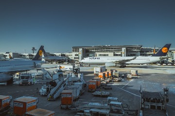 歐盟機場起飛航班需用永續燃料 2050年達70%