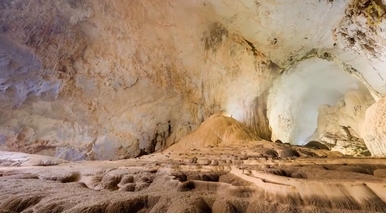 探險直擊：深入世上最大洞穴