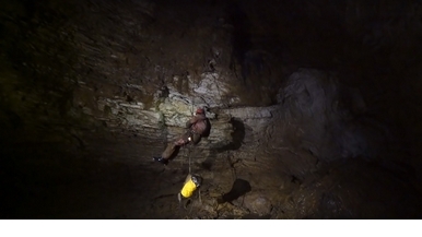 洞穴探險：墨西哥瓦烏特拉洞穴系統