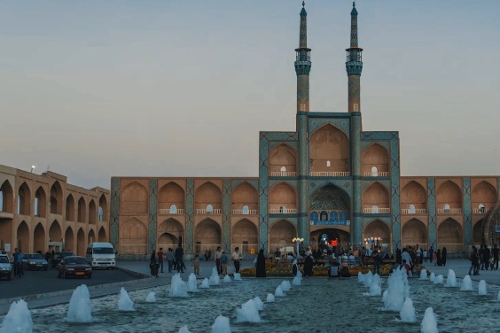 穿越伊朗之旅：從設拉子到德黑蘭