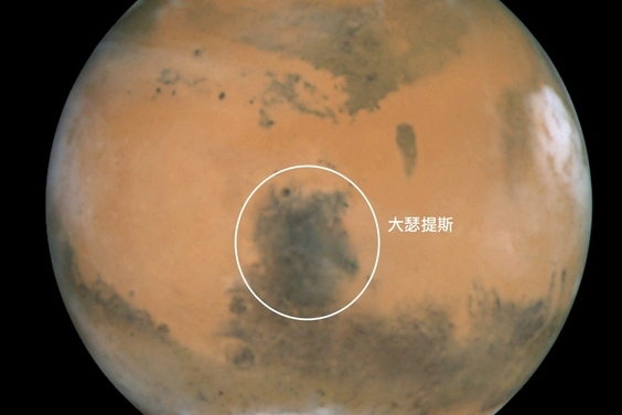 今年的火星衝，15年一次