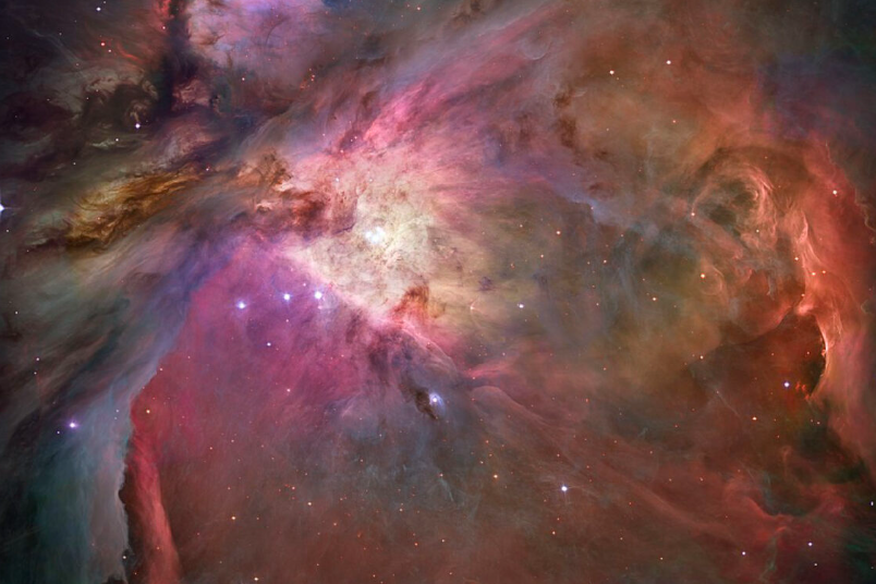 生命起源的線索？在獵戶座大星雲探測富含複雜分子的熱微核