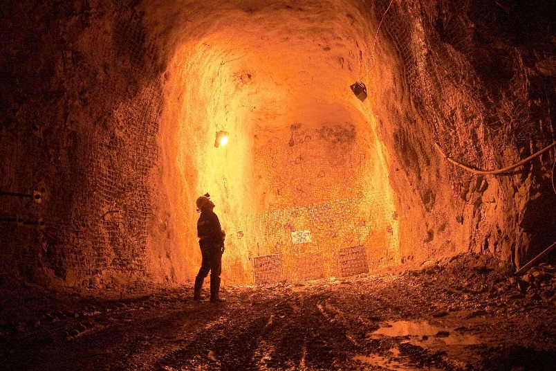地下礦坑