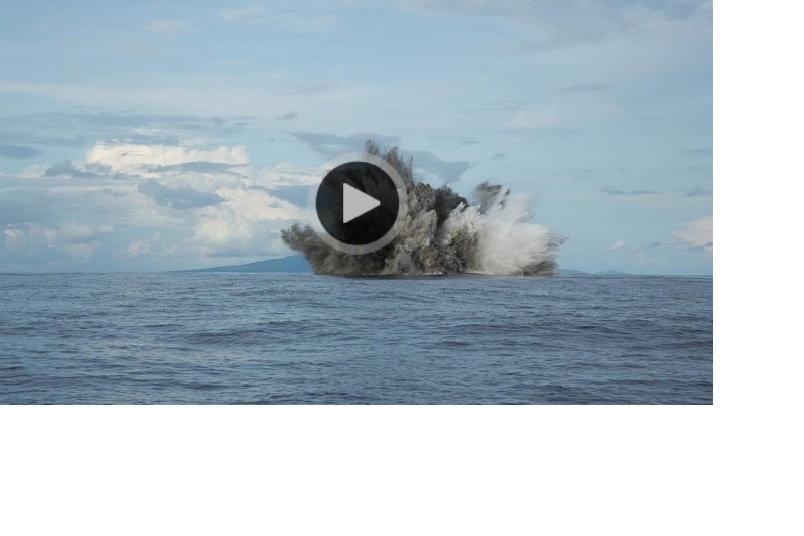 機器人的鯊魚火山探險